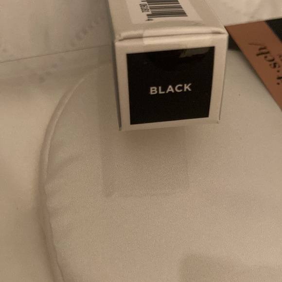 PÜR Fully Charged black Mascara - Picture 4 of 4